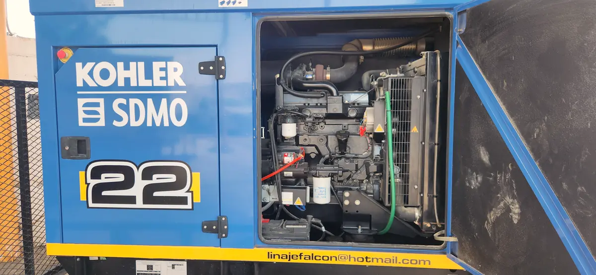 Motor del generador Kohler 60 kVA (unidad 22) con cabina abierta — Linaje Rent, Monclova